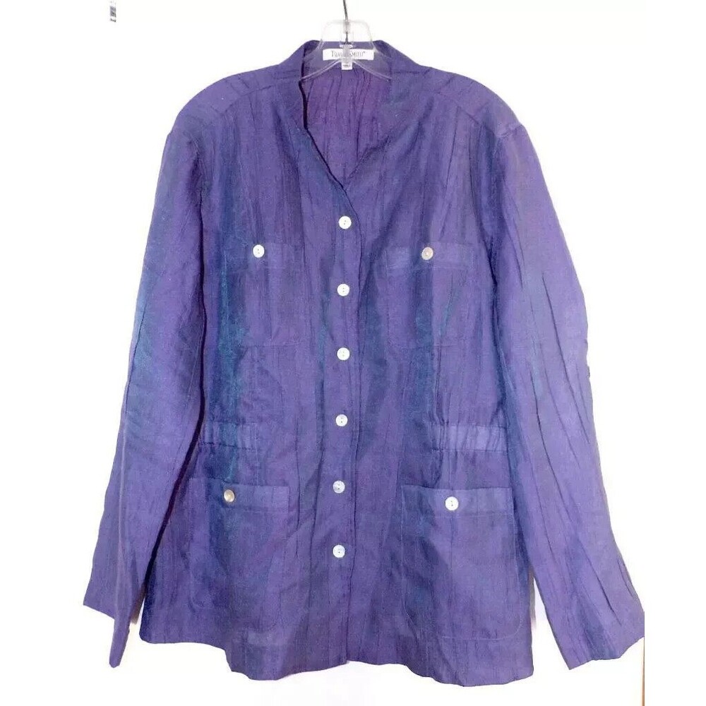 Travelsmith Lightweight purple button up top Size S
